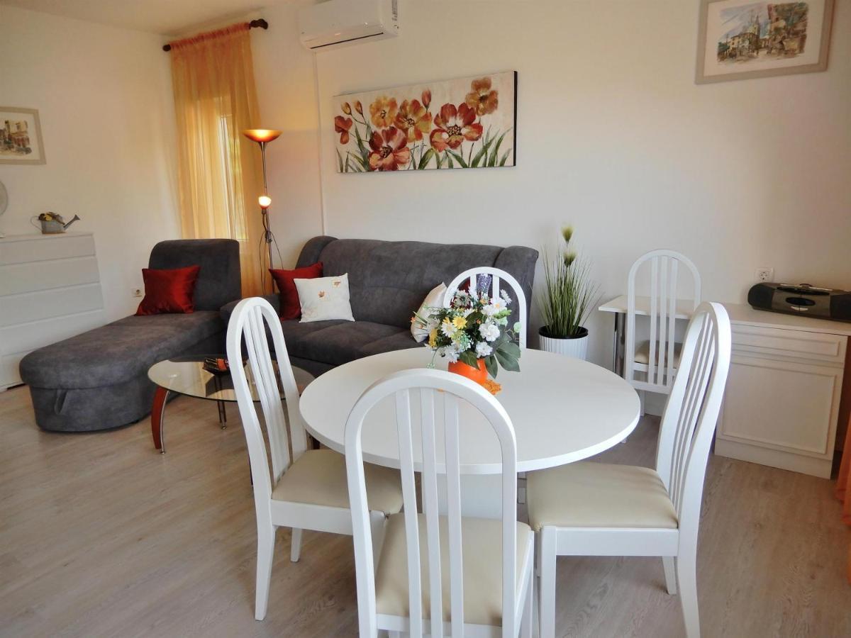 Mošćenička Draga Apartment Ketty מראה חיצוני תמונה